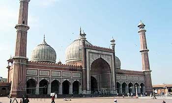 Tailormade India tour packages from Worldwide Holidays include Jama Masjid (Great Mosque) - New Delhi